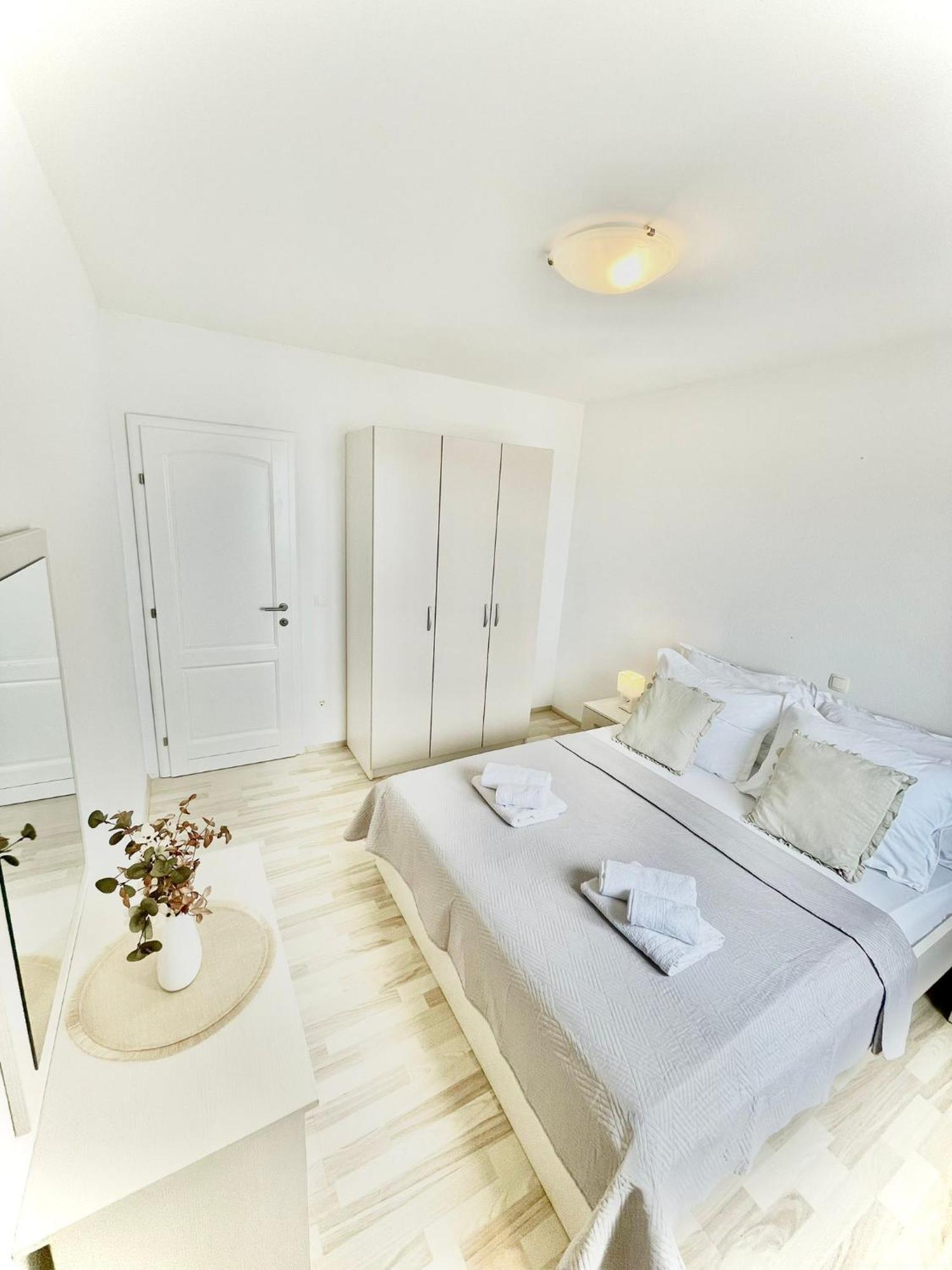 Apartments Katara 브렐라 외부 사진